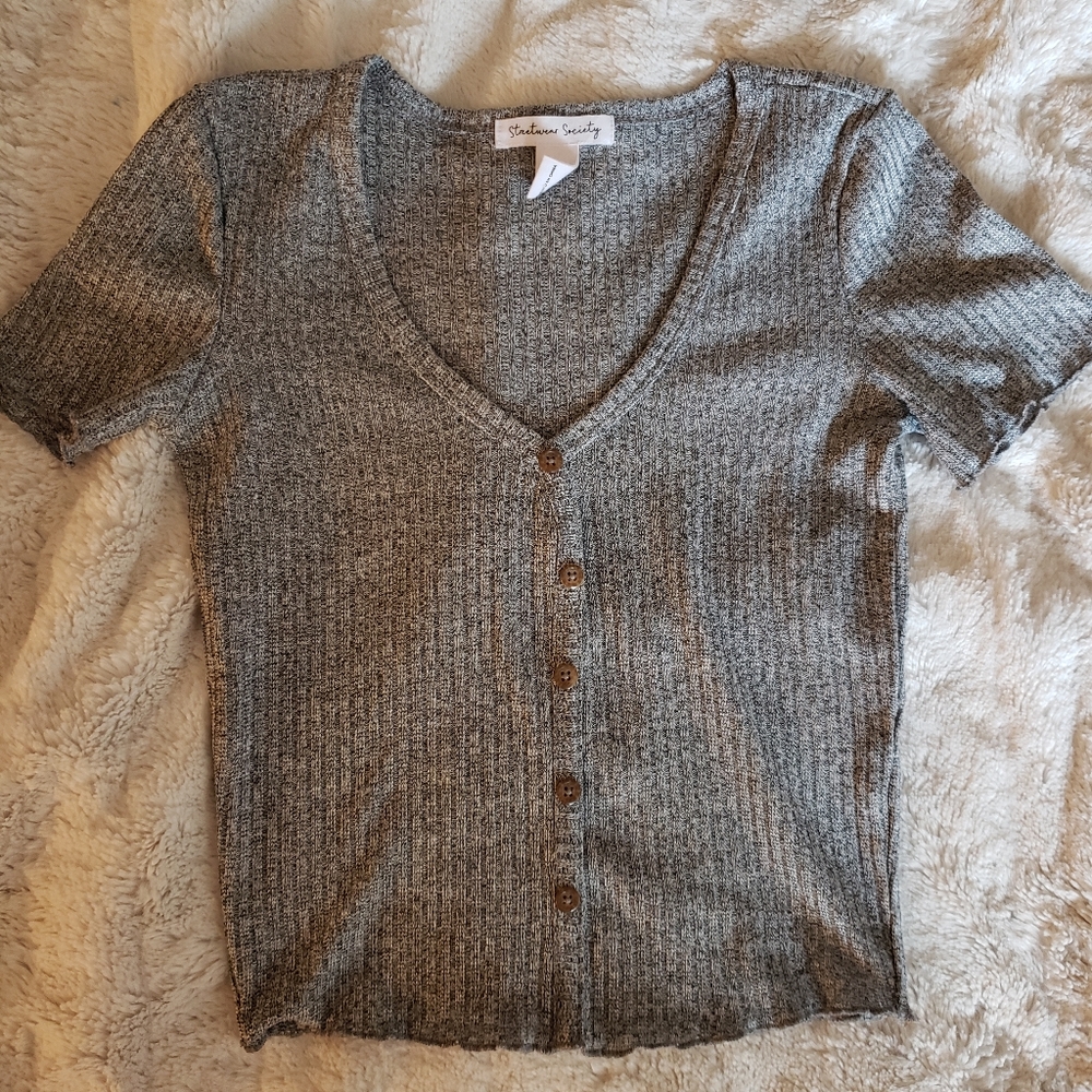 Grey top - Picture 2 of 3